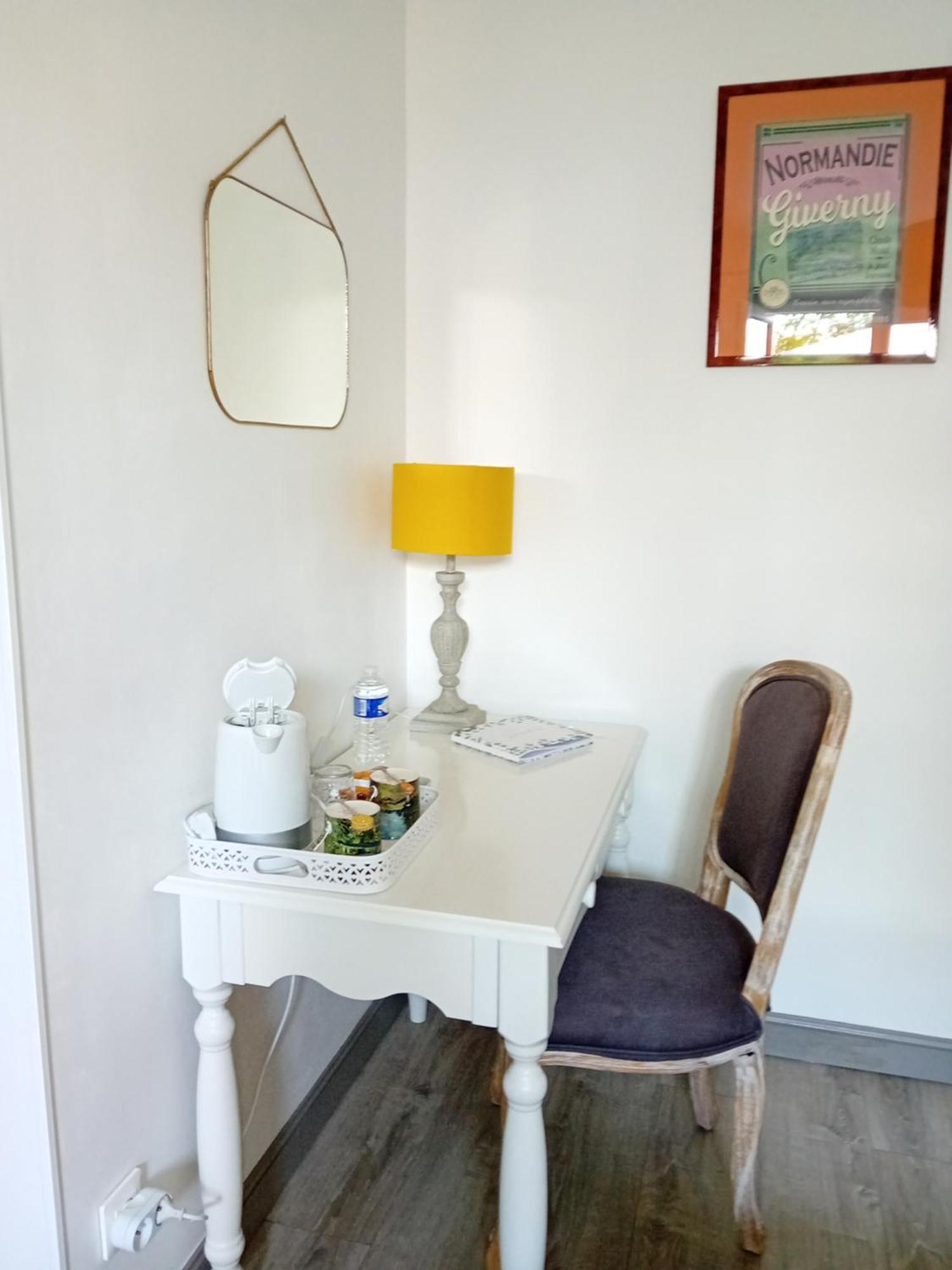 Chambre De Charme Vernon  Esterno foto