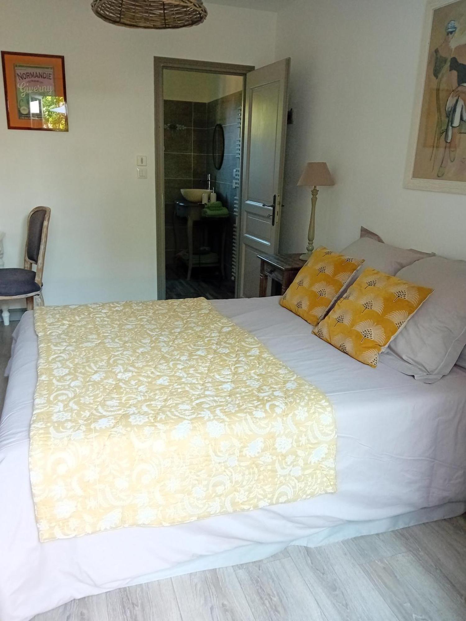 Chambre De Charme Vernon  Esterno foto