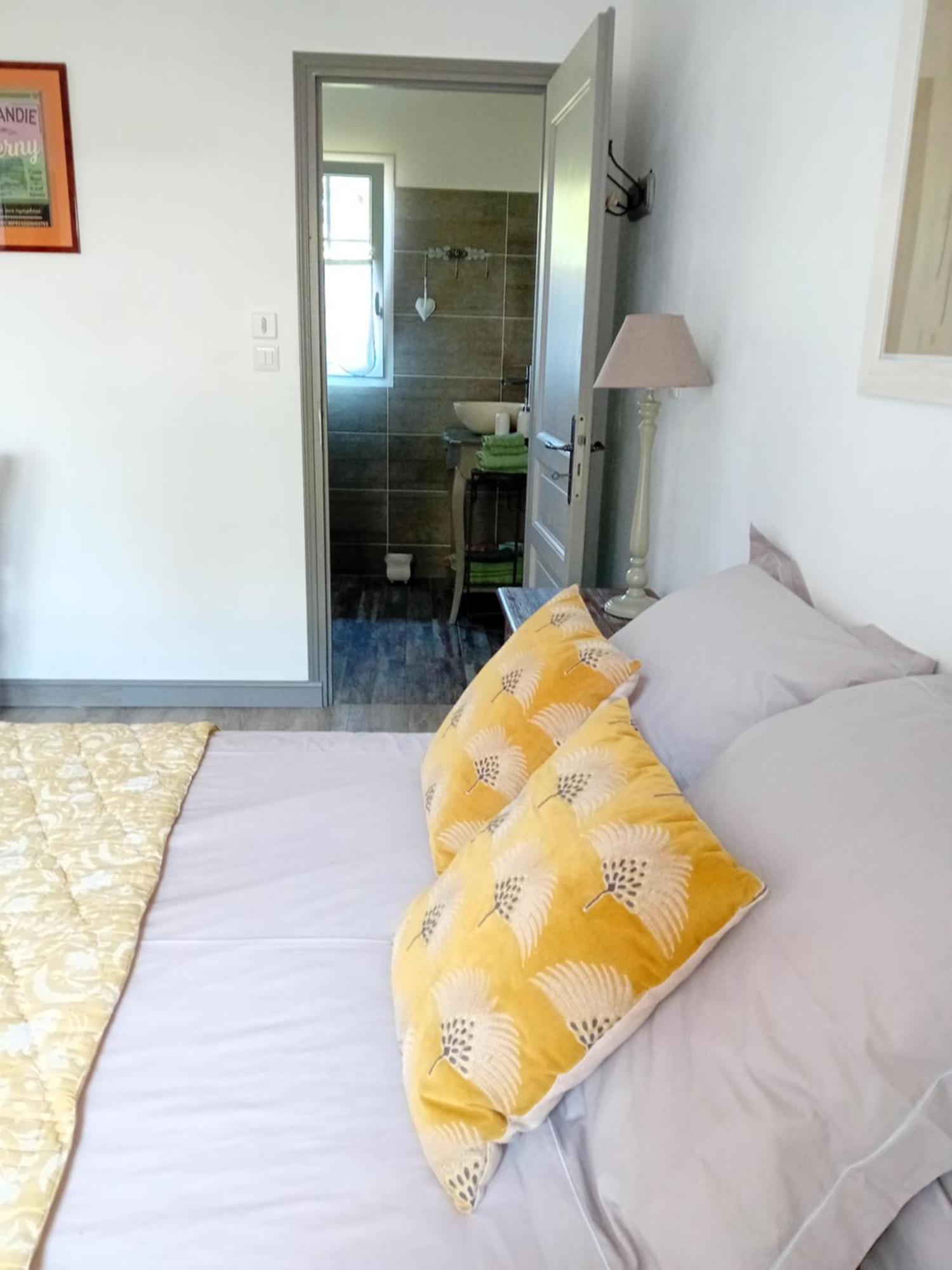 Chambre De Charme Vernon  Esterno foto